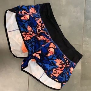 Lululemon Speed Shorts Size 6